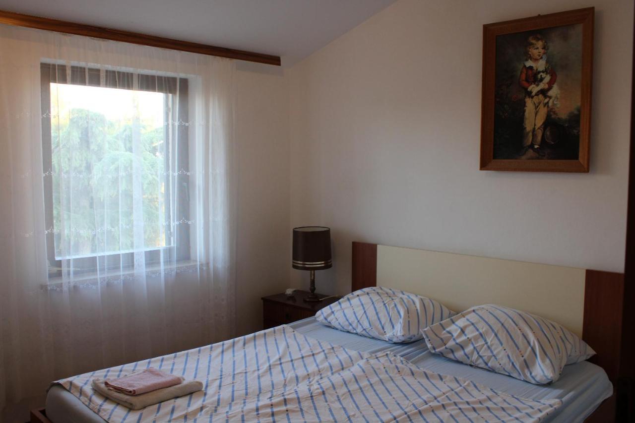 Apartments Dora Medulin Luaran gambar